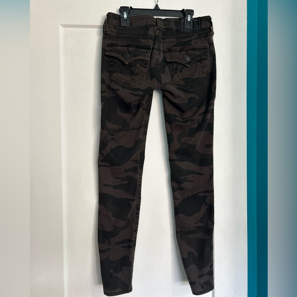 True Religion Women's Skinny Jeans - Black and Brown Camo sz:26
